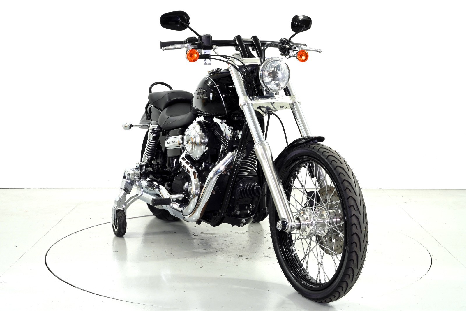HARLEY-DAVIDSON FXDWG ABS-image-1