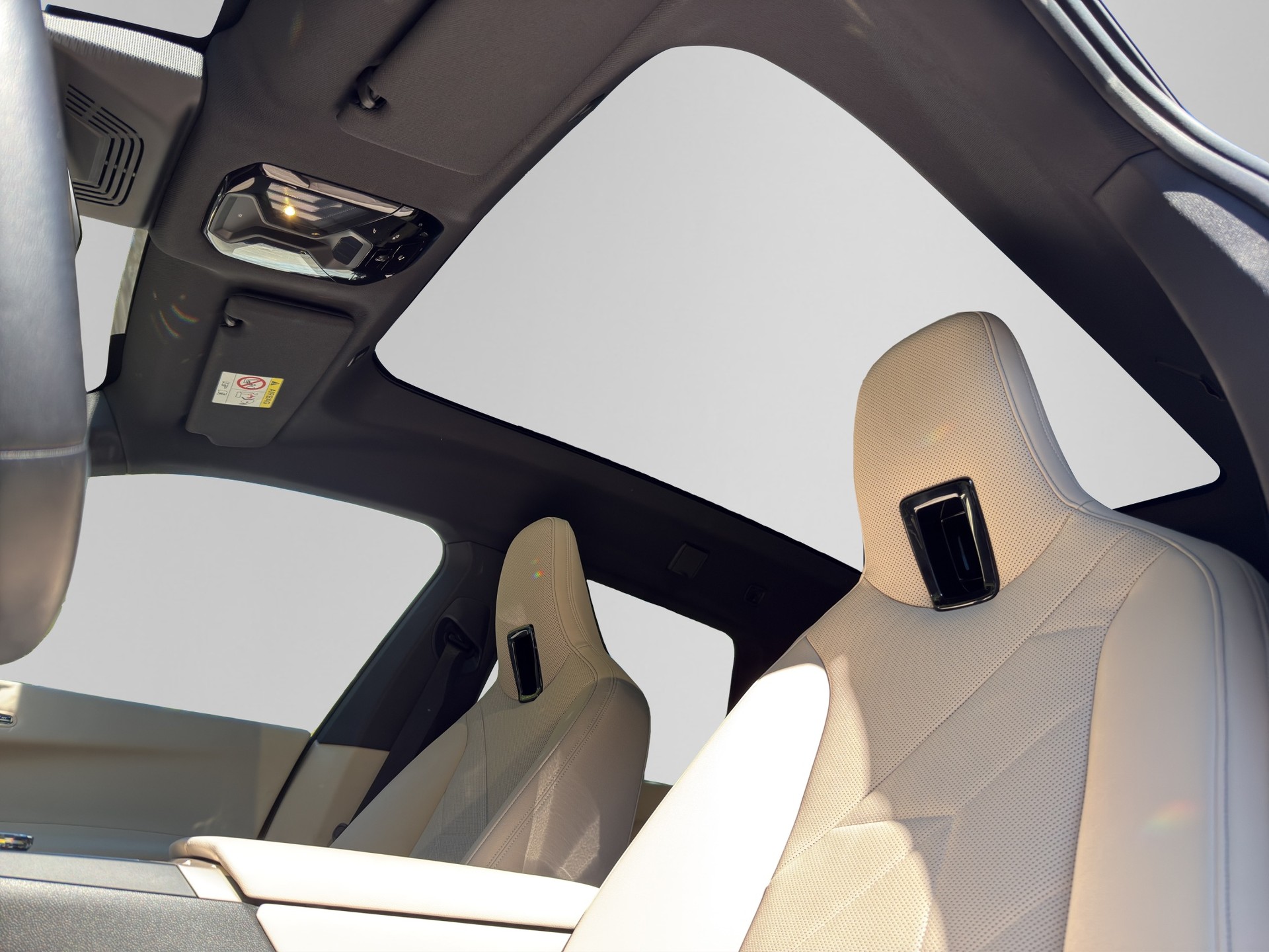 BMW iX xDrive50 Sportpaket-image-17