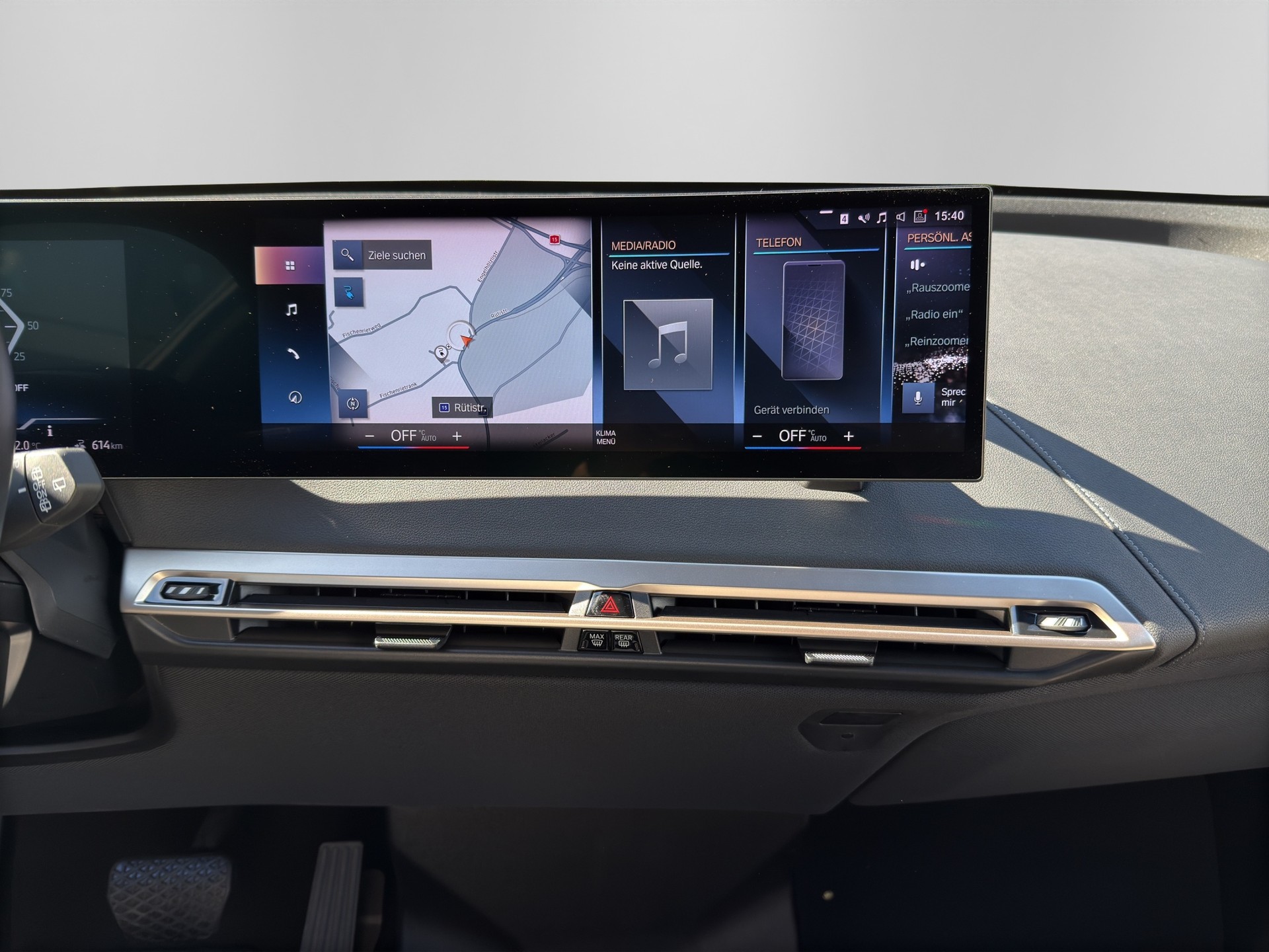 BMW iX xDrive50 Sportpaket-image-9