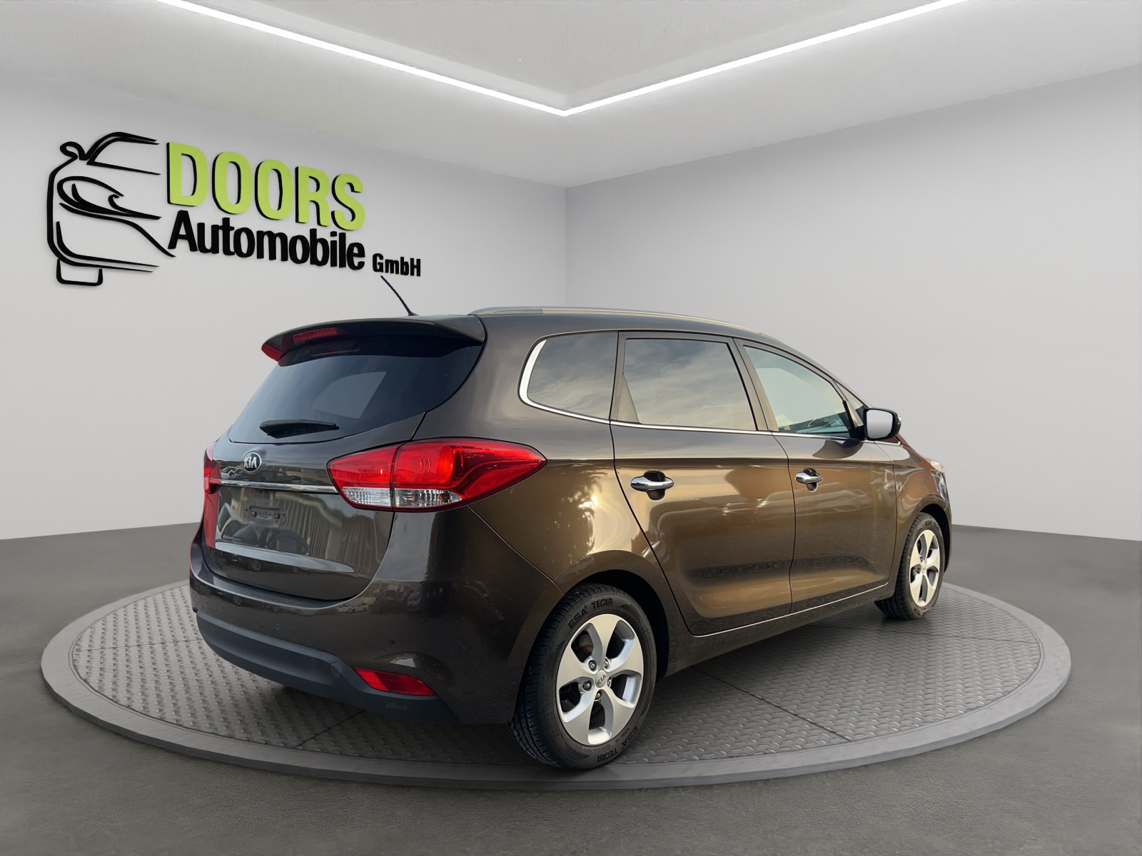 KIA Carens 1.7 CRDi Style-showroom-element-3