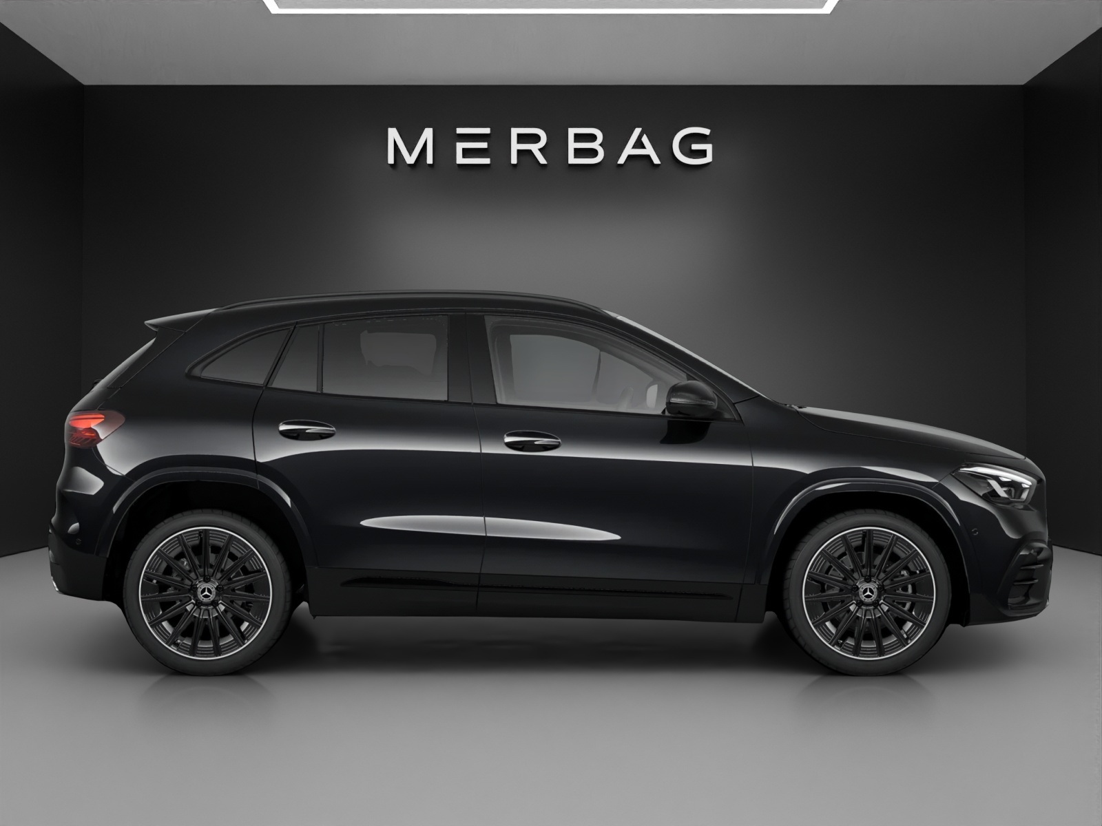 MERCEDES-BENZ GLA 200 7G-DCT-image-1