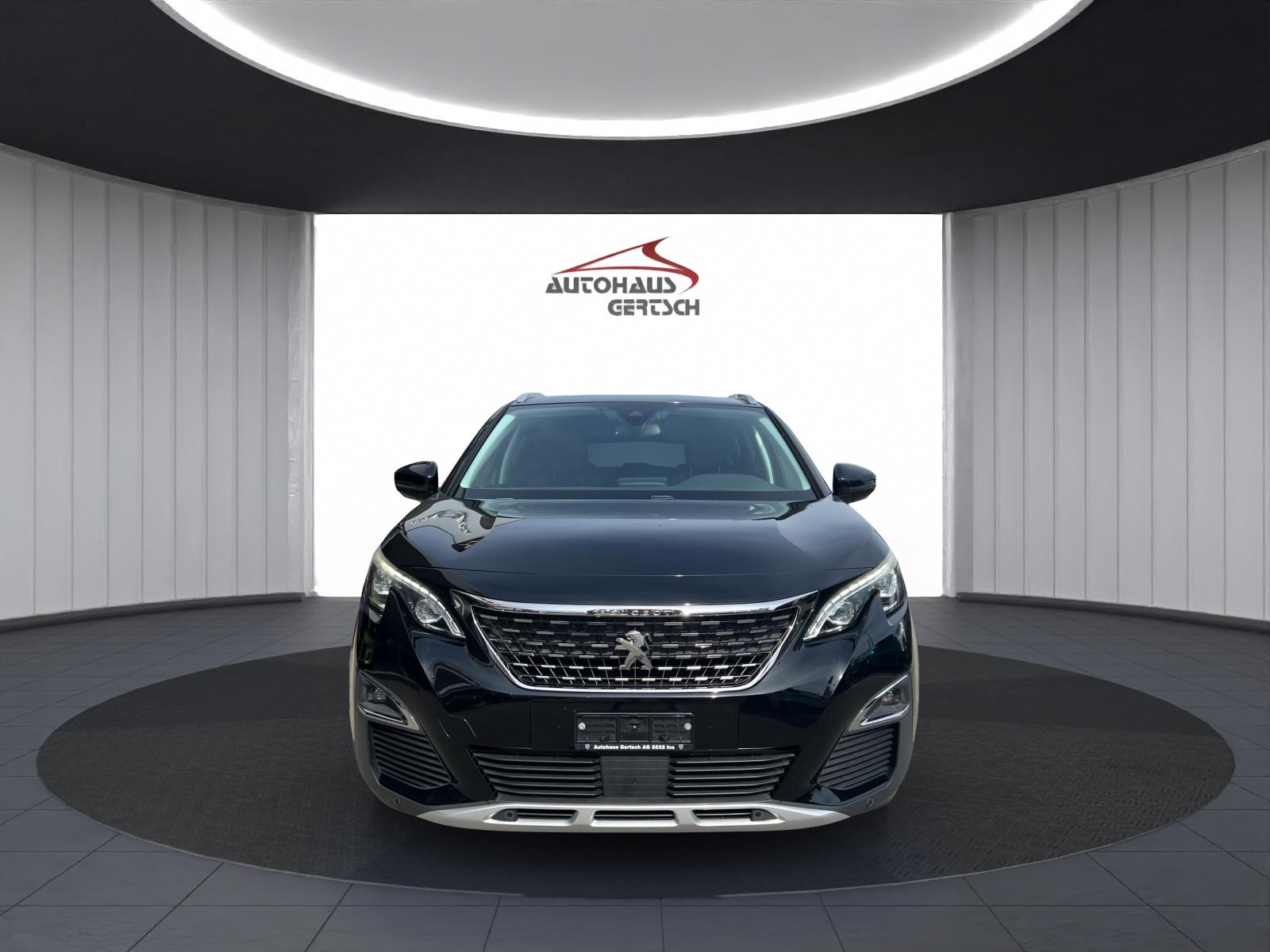 PEUGEOT 3008 1.2 PureTech Allure-showroom-element-1