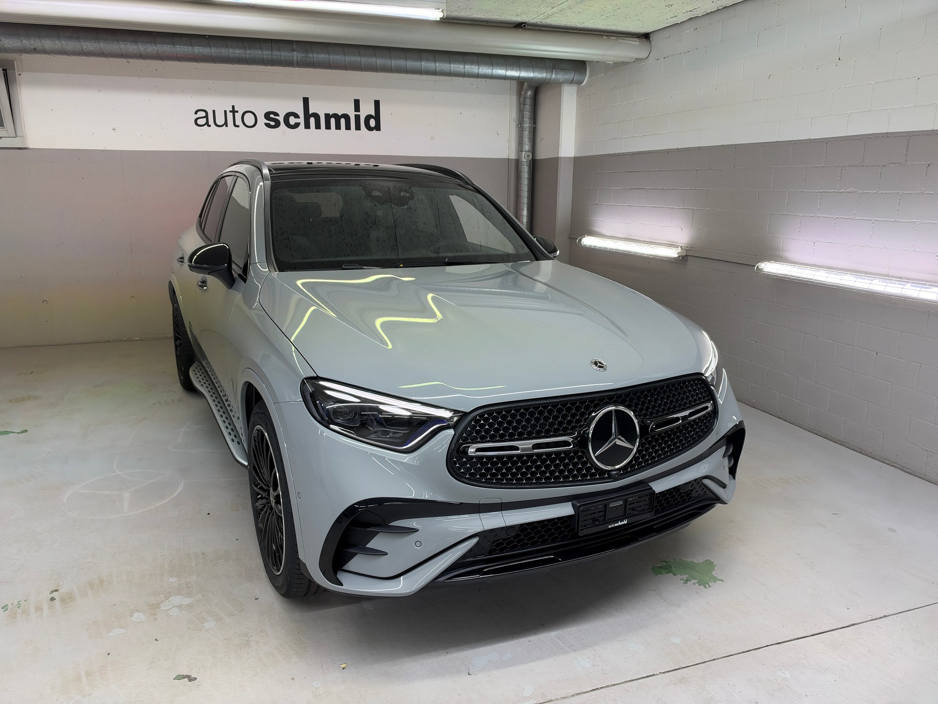 MERCEDES-BENZ GLC 200 4Matic-showroom-element-1
