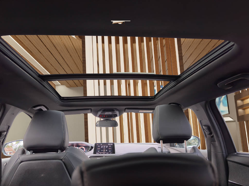 PEUGEOT 5008 1.5 BlueHDi GT Line-image-15