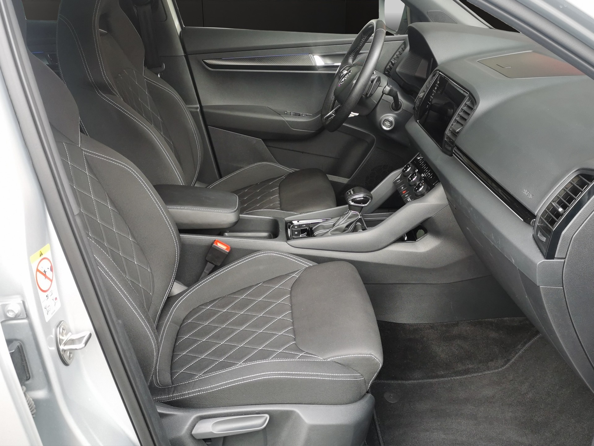 SKODA Karoq 2.0 TSI SportLine 4x4 DSG-image-14