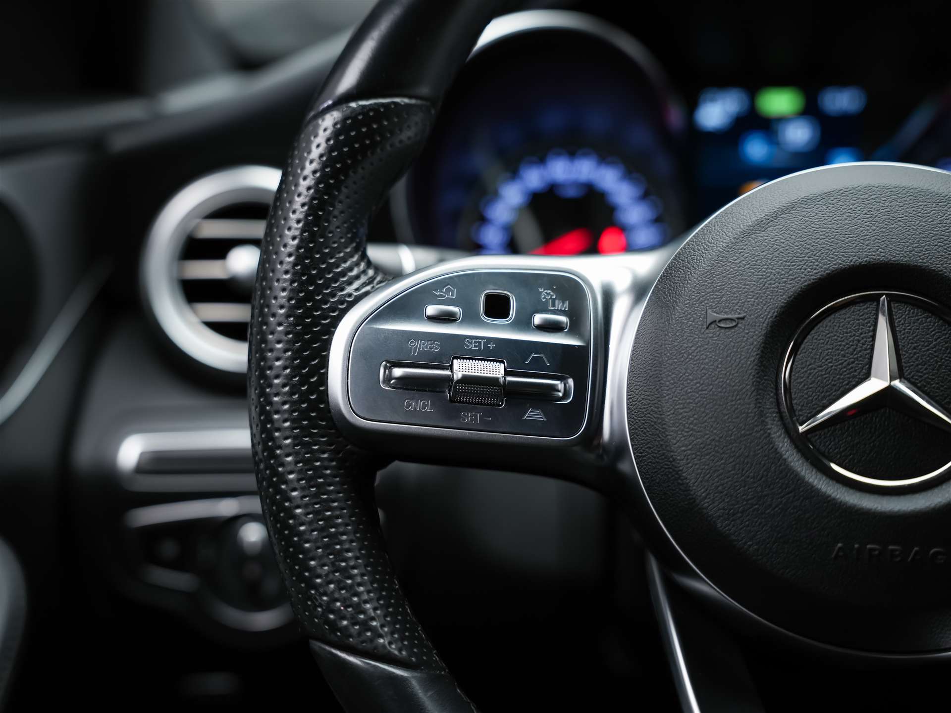 MERCEDES-BENZ C 200 AMG Line 9G-Tronic *Facelift*Sternenhimmel*LED Scheinwerfer*Assistenten*-image-27