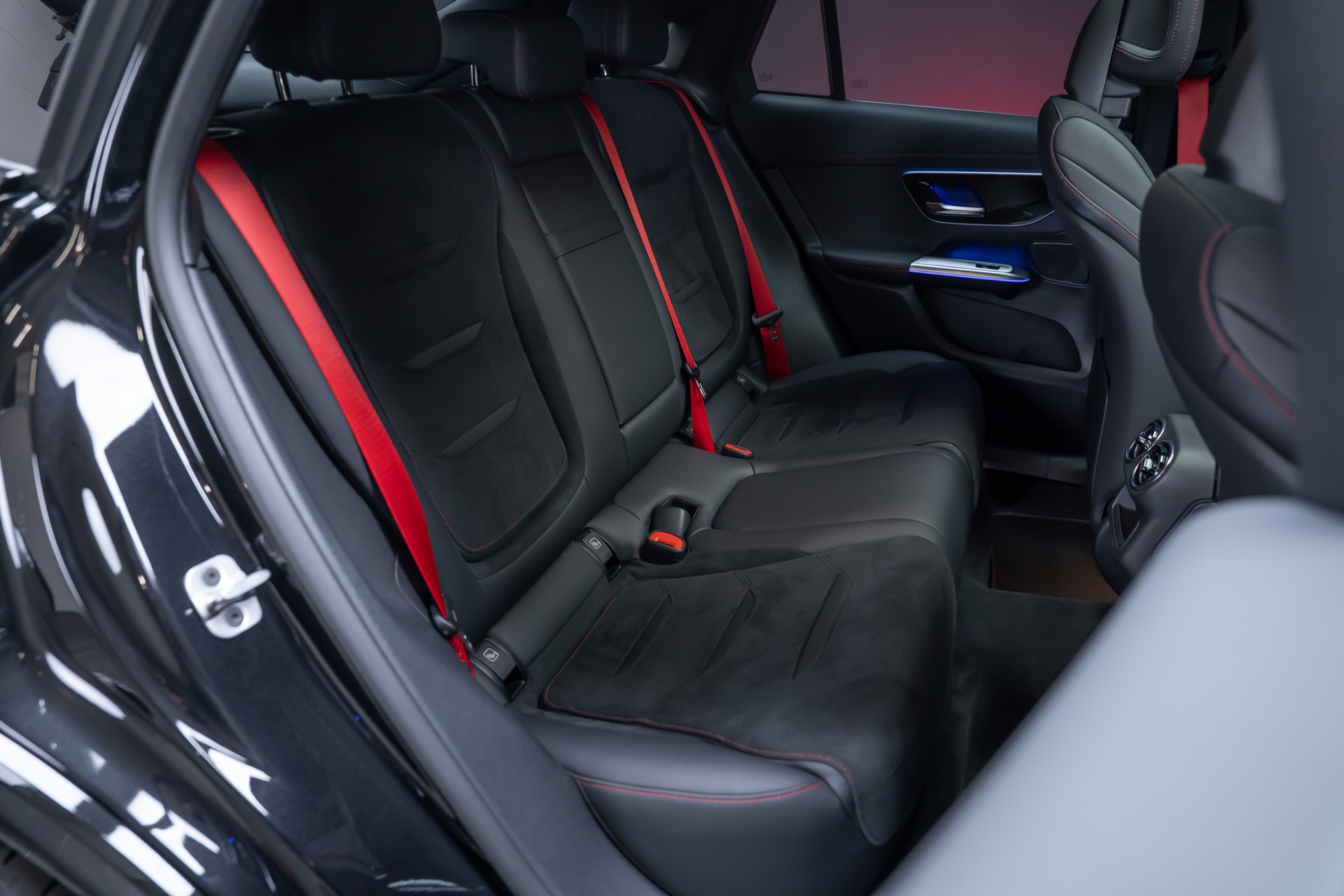 MERCEDES-BENZ GLC 43 AMG Executive Edition 4matic Coupé / Panorama-Schiebedach / Performance-Auspuff / 360° Kamera-image-40