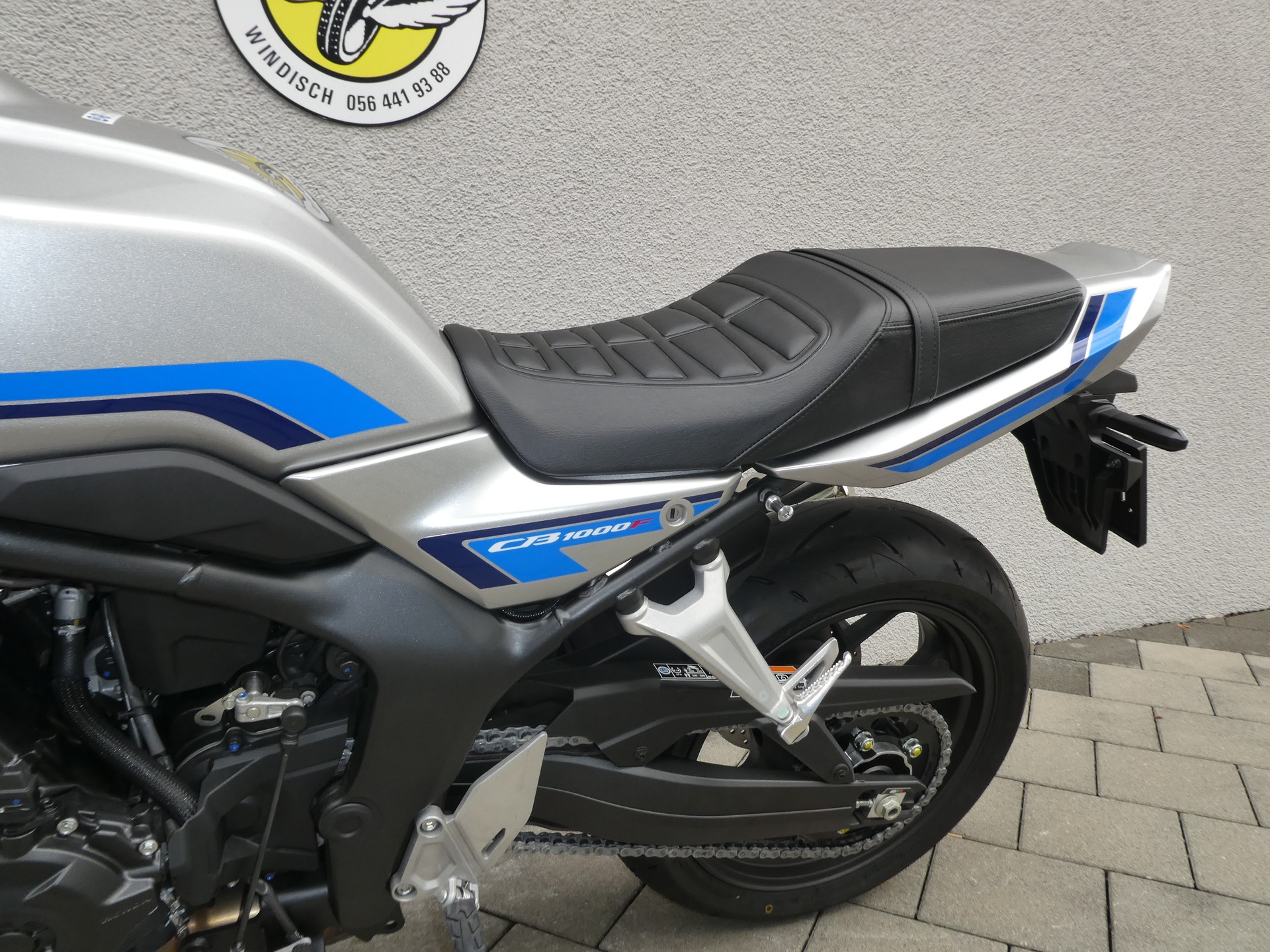 HONDA CB 1000 ST-image-4