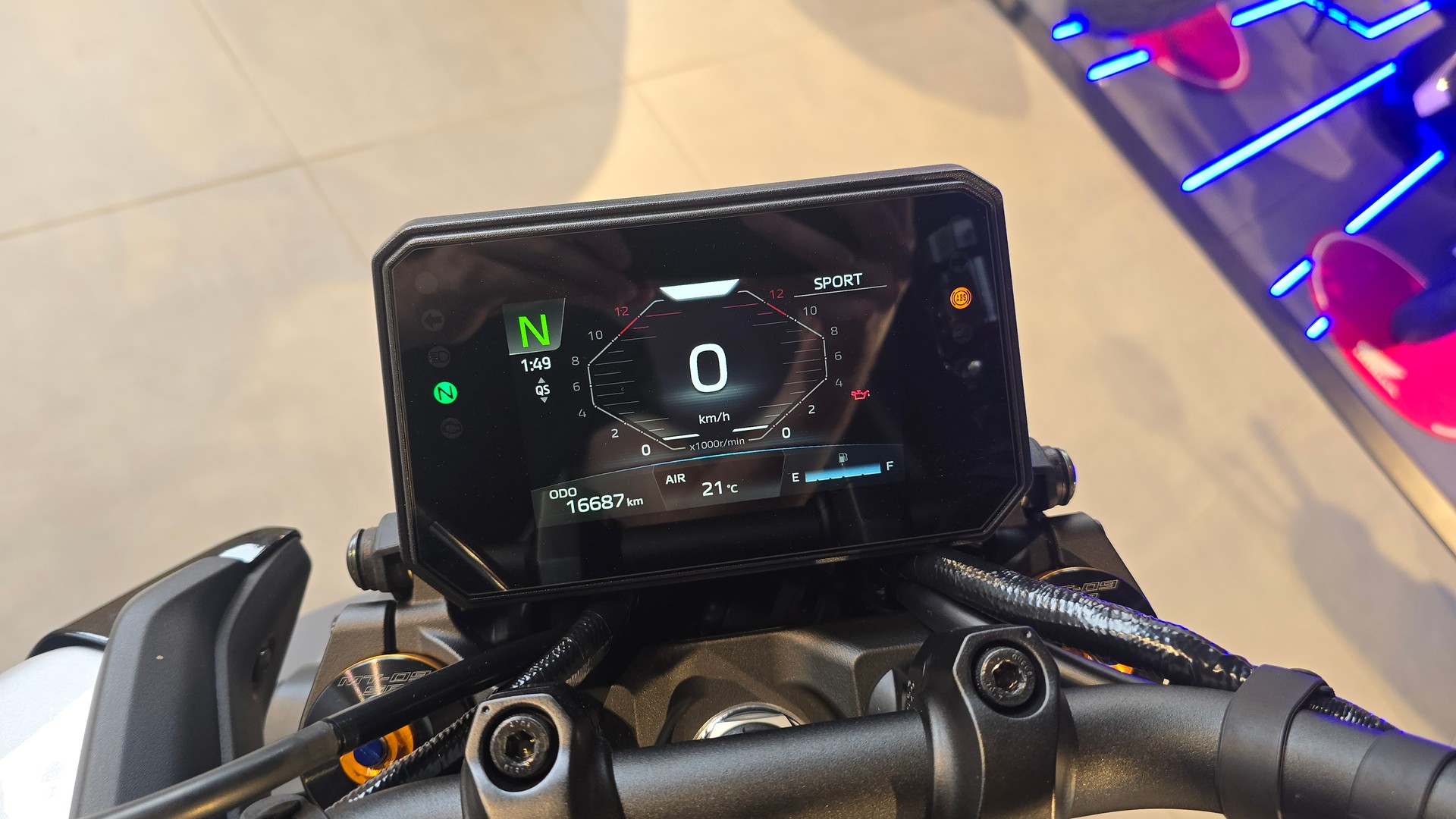 YAMAHA MT-09 SP-image-15