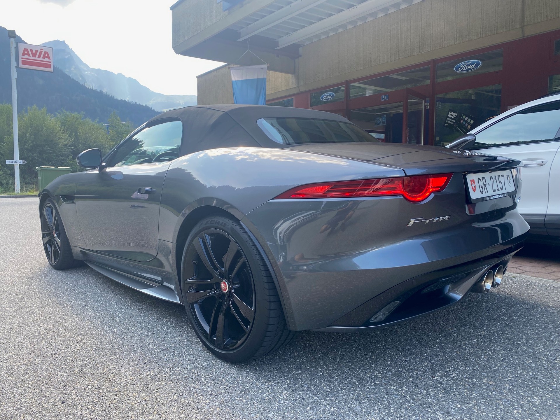JAGUAR F-Type Convertible S 3.0 V6 S/C AWD-image-5