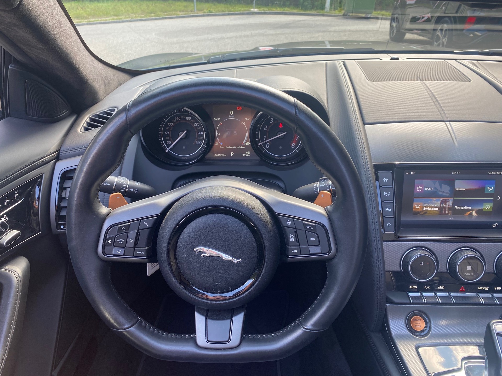 JAGUAR F-Type Convertible S 3.0 V6 S/C AWD-image-9