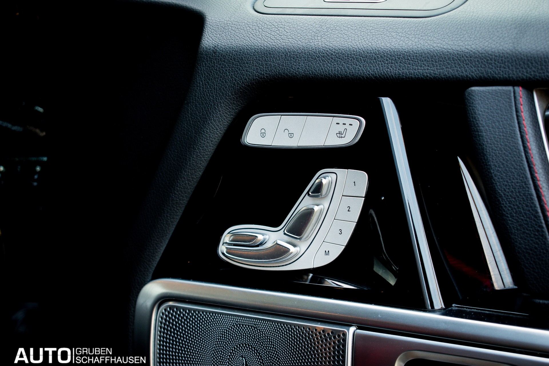 MERCEDES-BENZ G 500 AMG Line 9G-Tronic-image-16