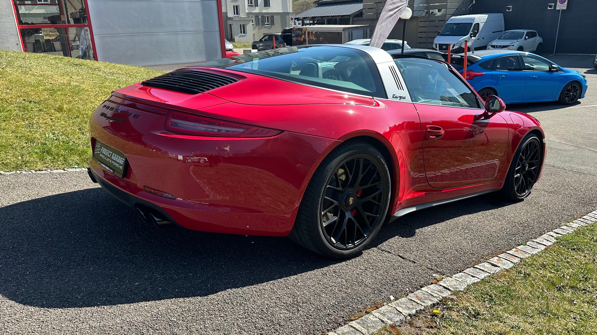 PORSCHE 911 Targa 4 GTS-image-10
