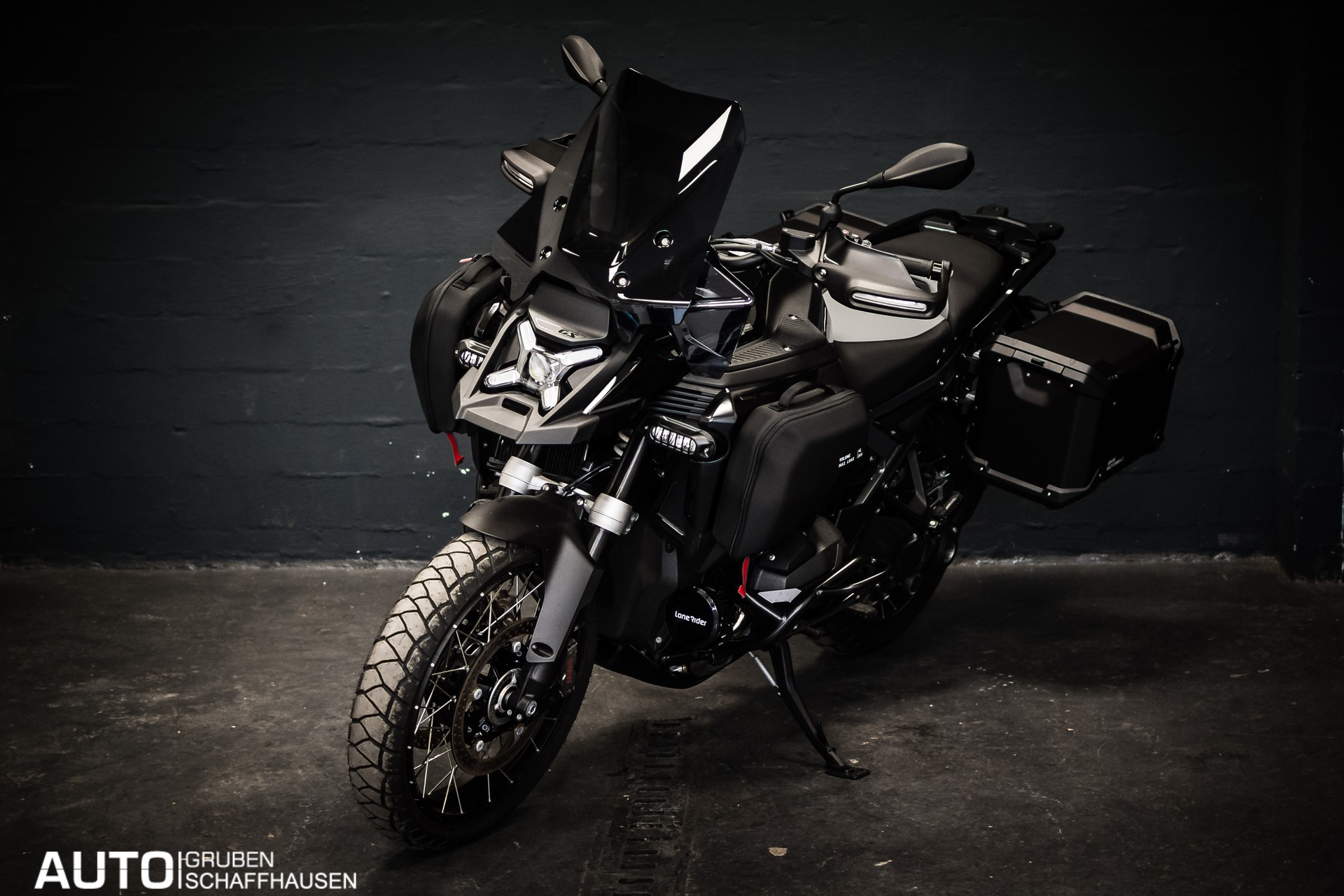 BMW R 1300 GS Adventure Quad Black-image-13