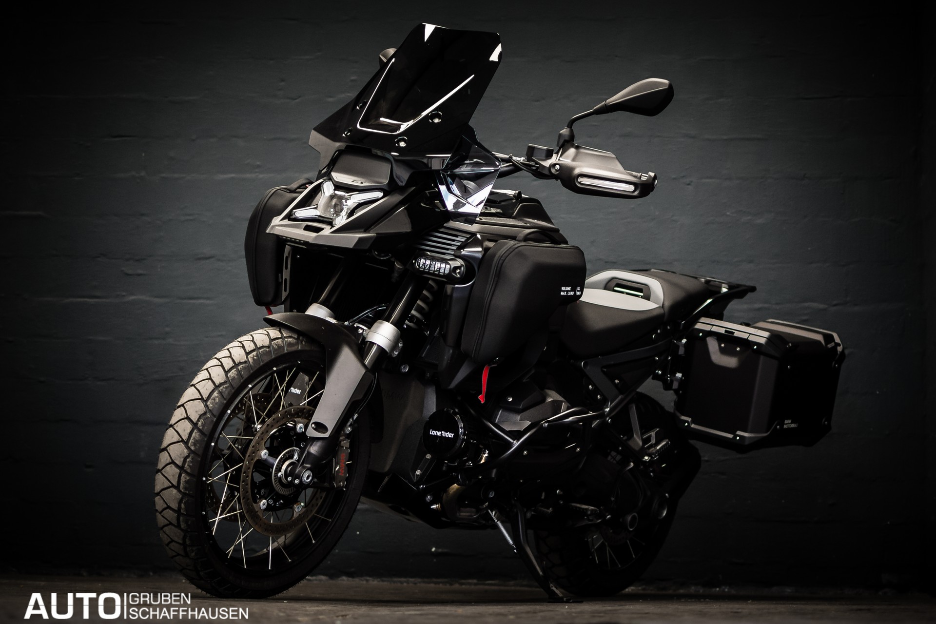 BMW R 1300 GS Adventure Quad Black-image-11