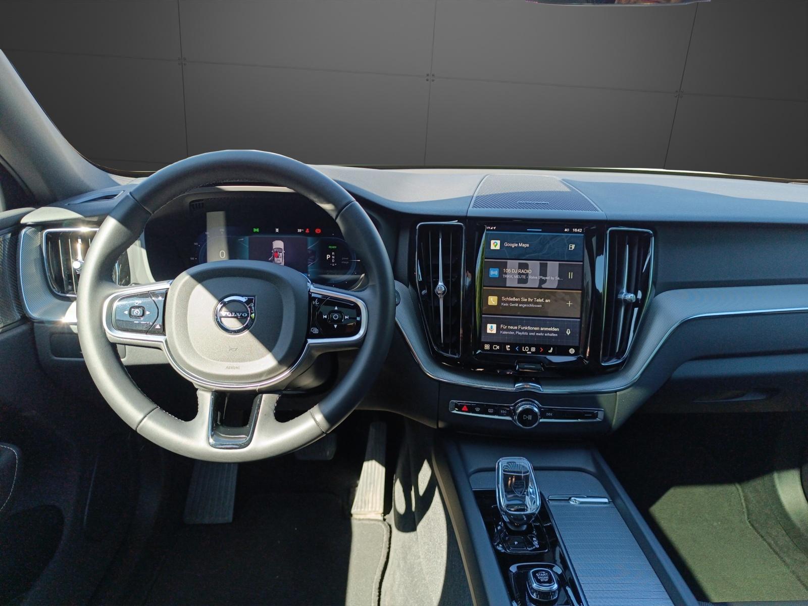 VOLVO XC60 2.0 T6 TE Plus Dark eAWD-image-11