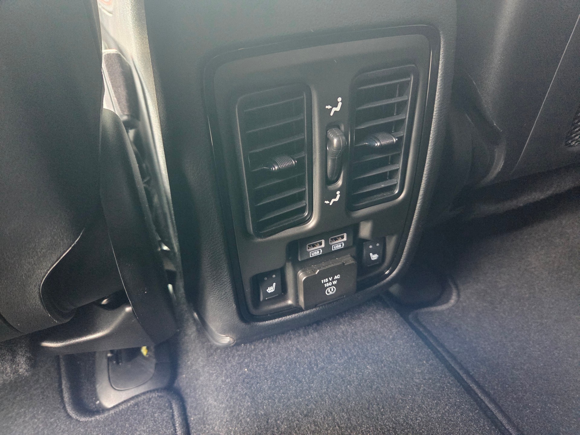 DODGE Durango 3.6 V6 4x4 GT Plus 299PS / 7-Plätzer / 3.5T AHK-image-10