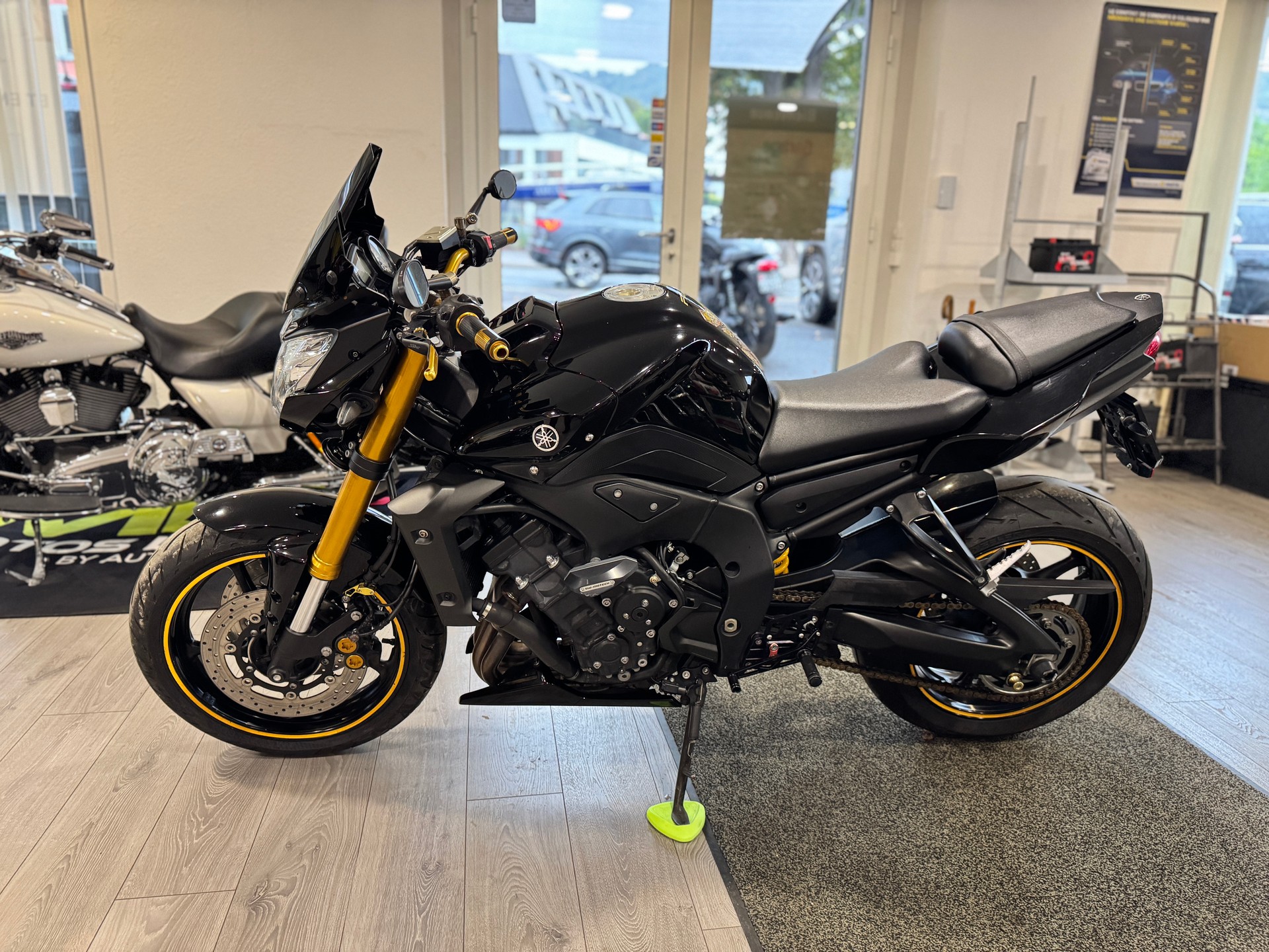 YAMAHA FZ8 N ABS Limited Edition-image-5