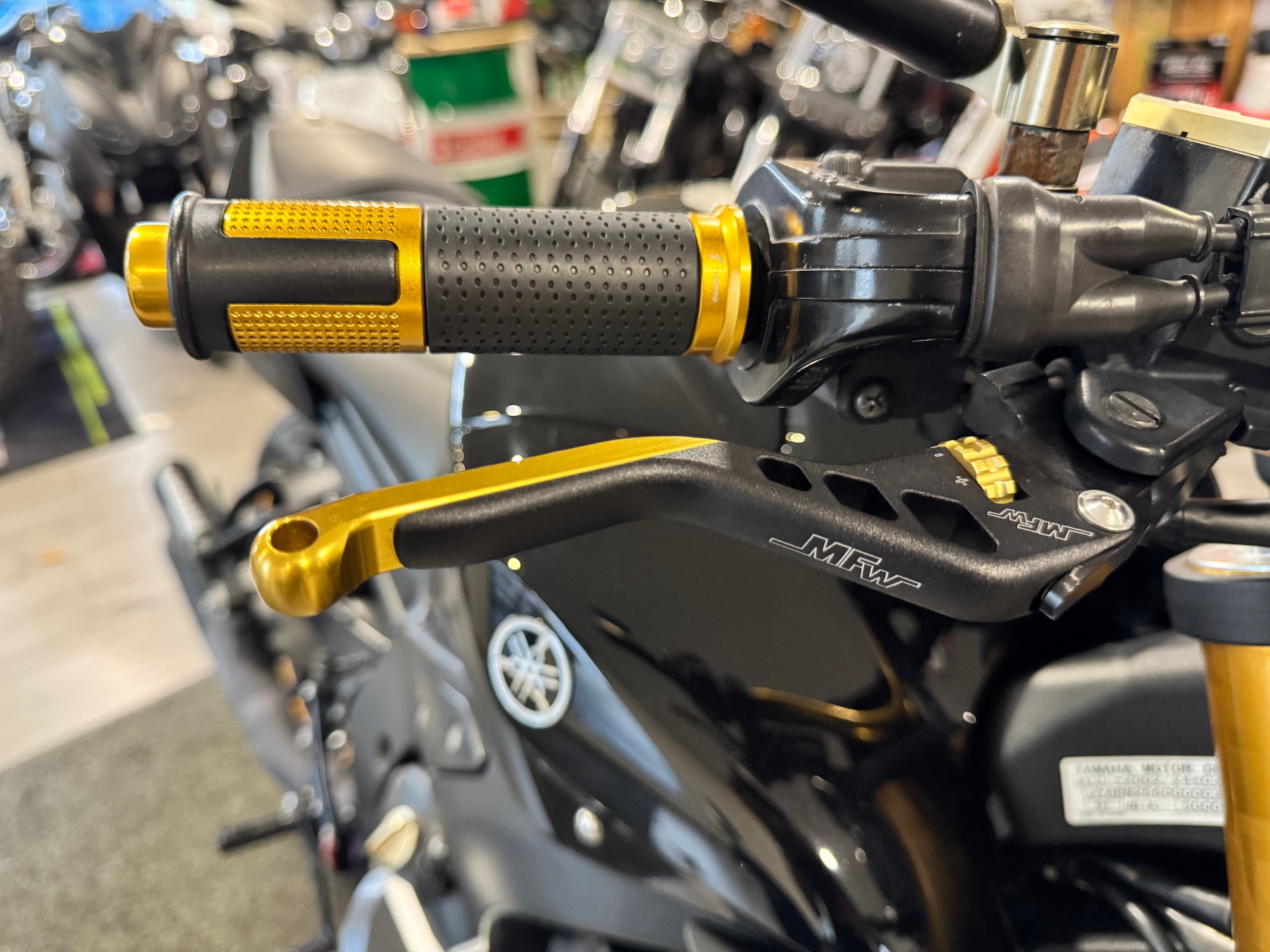 YAMAHA FZ8 N ABS Limited Edition-image-15