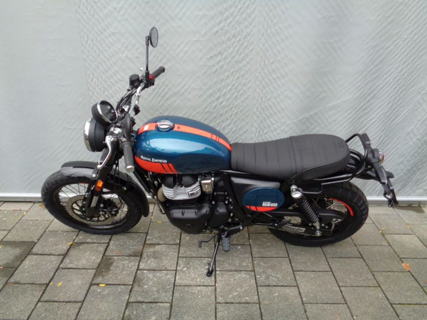 ROYAL ENFIELD BEAR 650