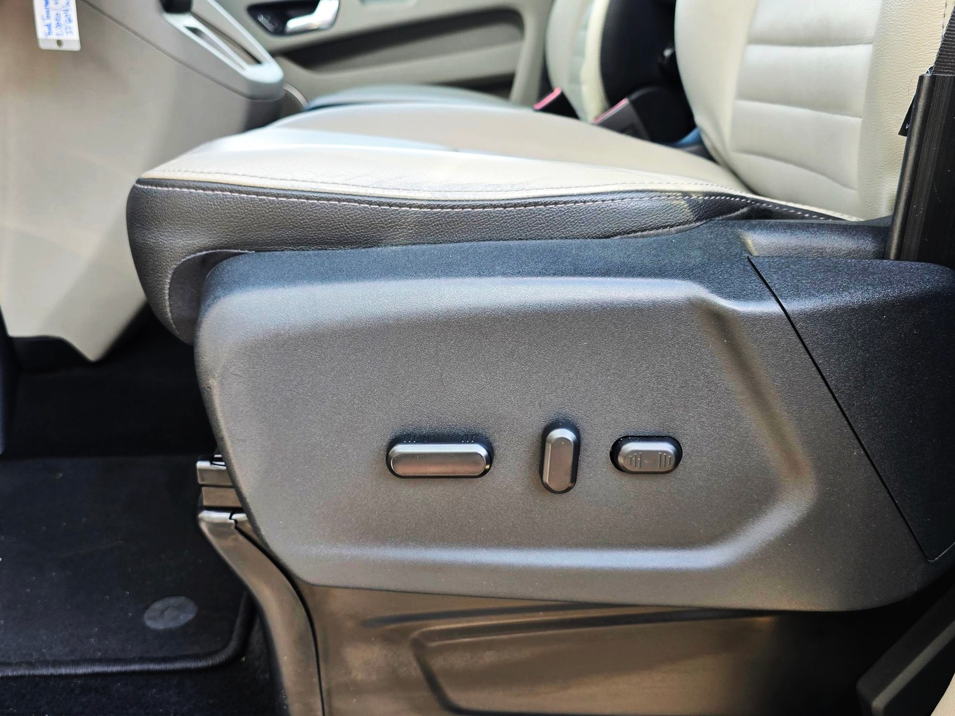 FORD Tourneo Custom 320 L2 Titanium Automat-image-10