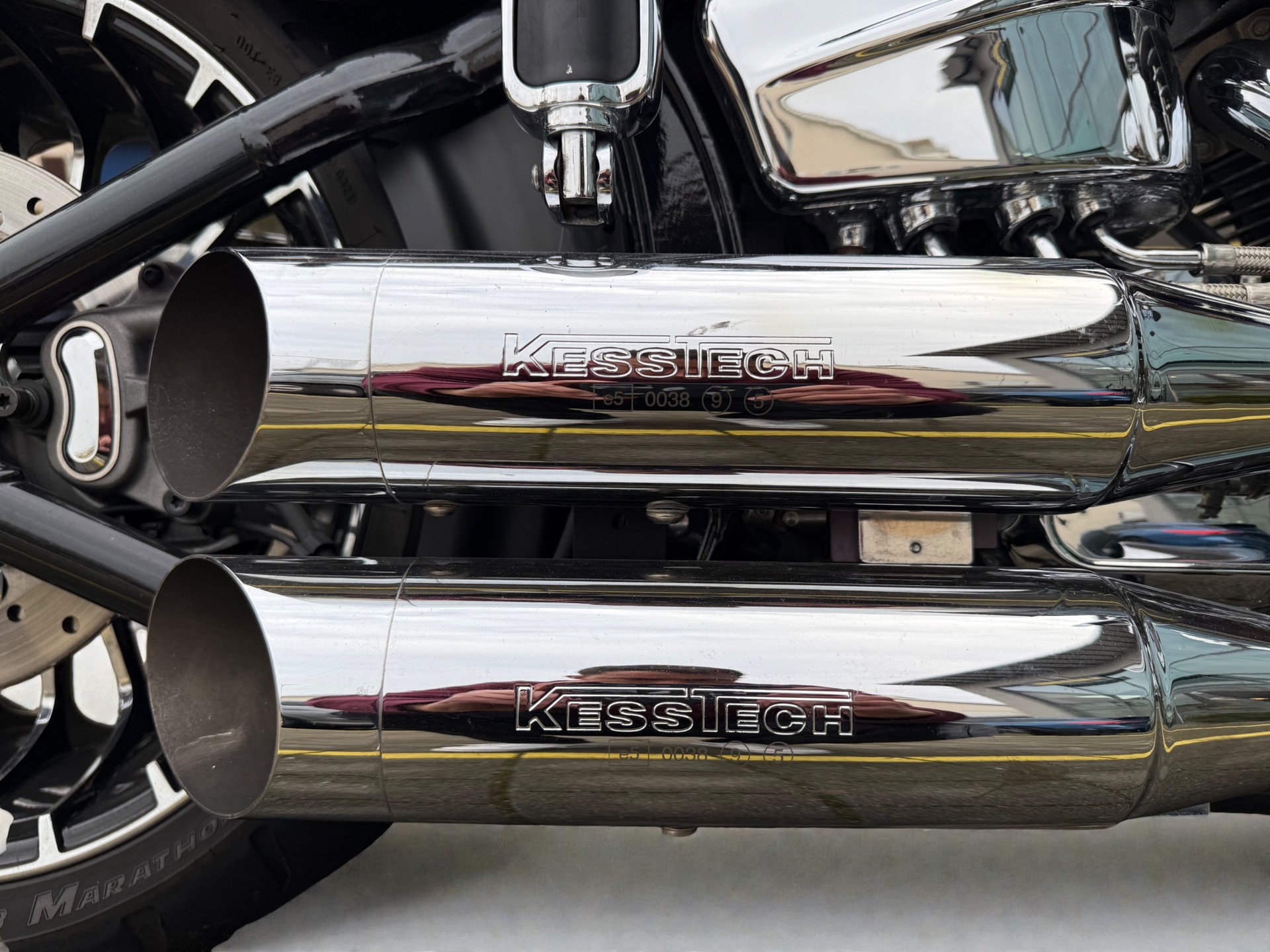 HARLEY-DAVIDSON FXSBSE Softail Breakout ABS CVO-image-13