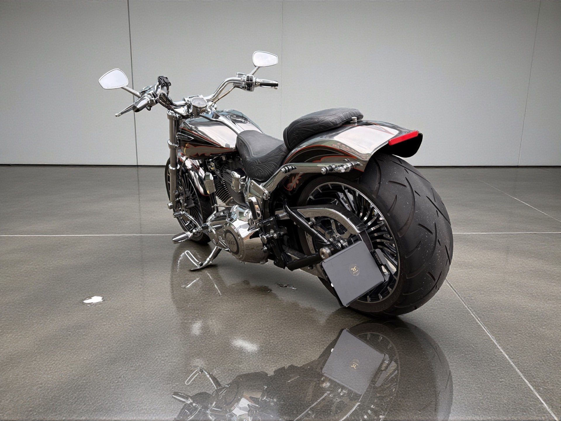 HARLEY-DAVIDSON FXSBSE Softail Breakout ABS CVO-image-11