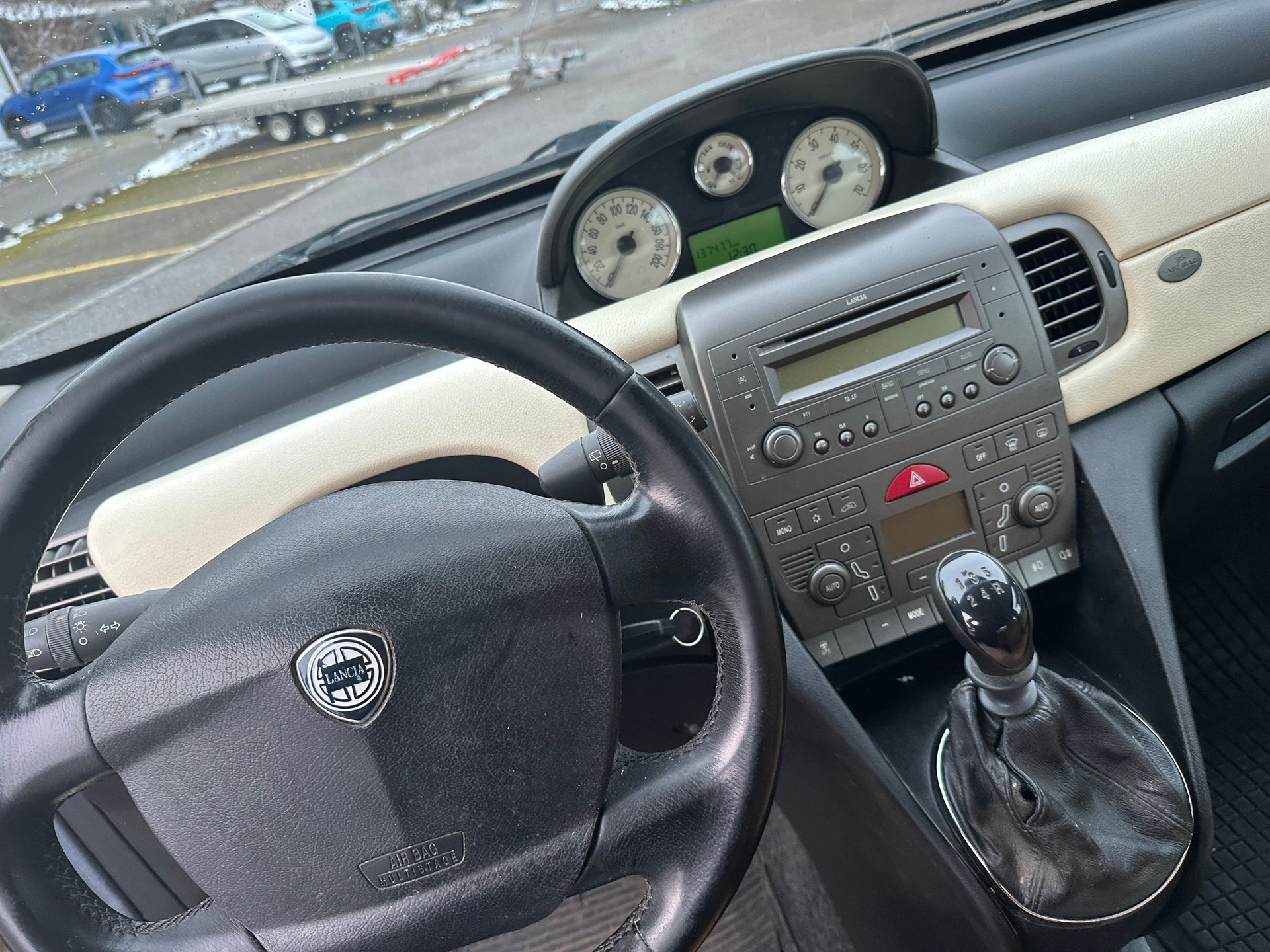 LANCIA Ypsilon 1.2 16V Argento-image-10