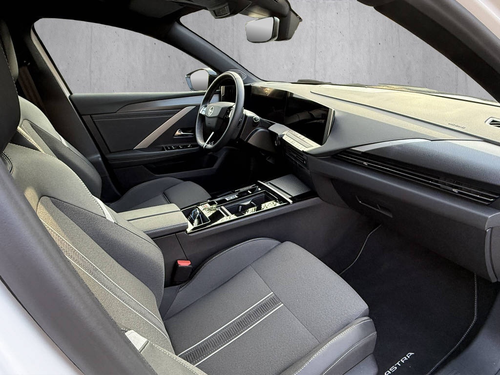 OPEL Astra GS Line 1.2 Turbo-image-10