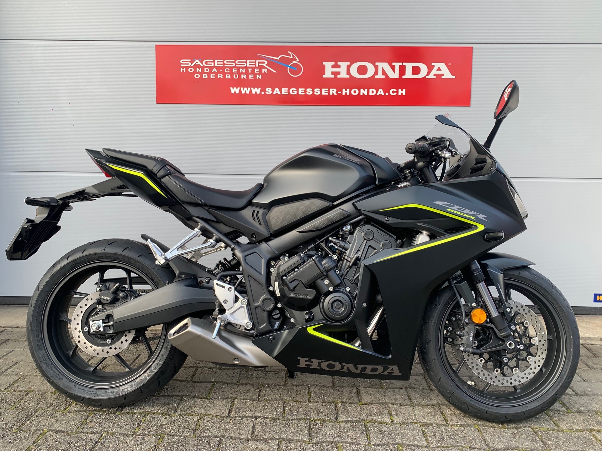 HONDA CBR 650 R E-Clutch