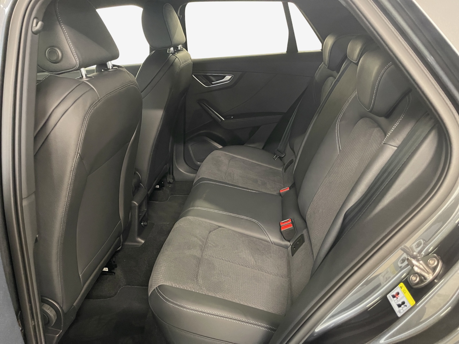 AUDI SQ2 TFSI quattro S-tronic-image-15
