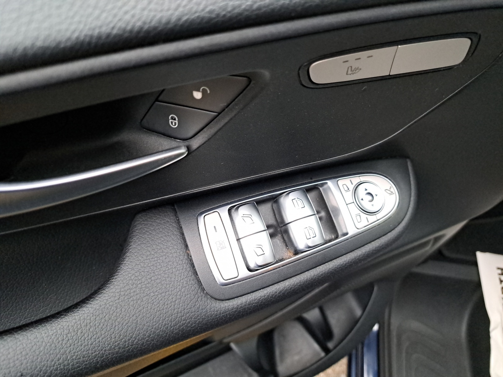 MERCEDES-BENZ V-Klasse V447 Van V 220 d kurz-image-22