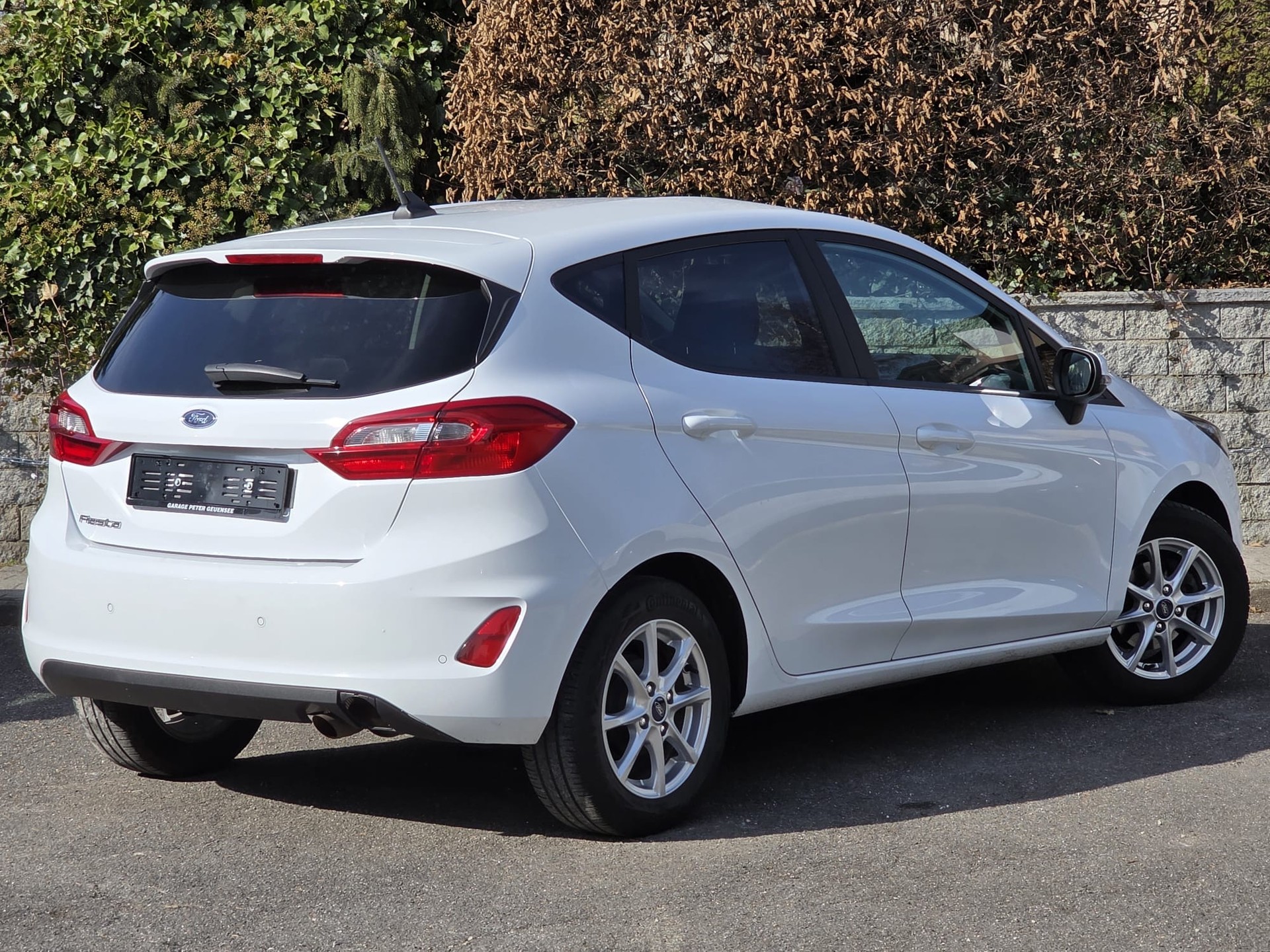 FORD Fiesta 1.0 SCTi Cool & Connect Automat-image-2