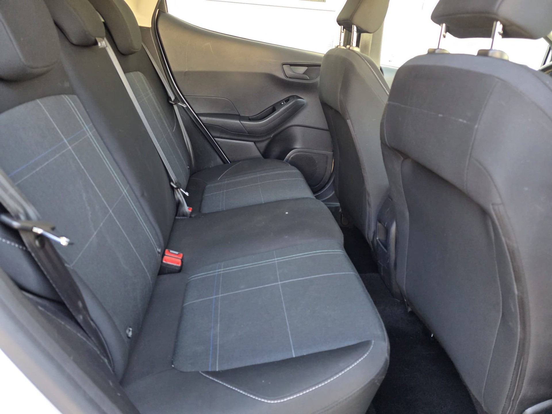 FORD Fiesta 1.0 SCTi Cool & Connect Automat-image-5