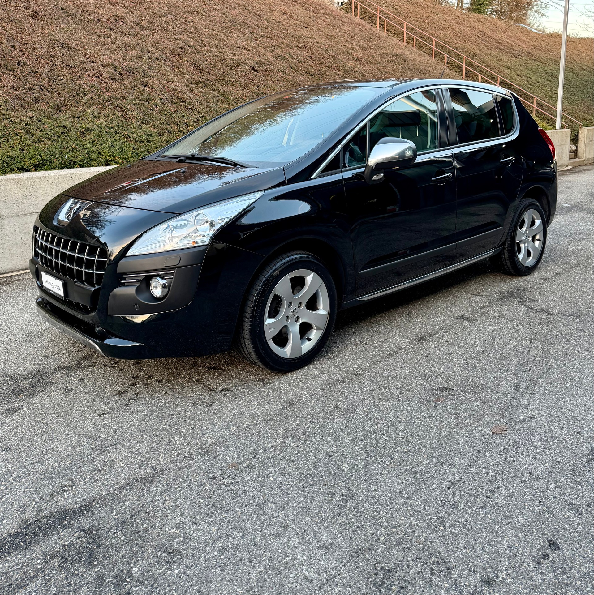 PEUGEOT 3008 1.6 16V T Sport Pack-image-1