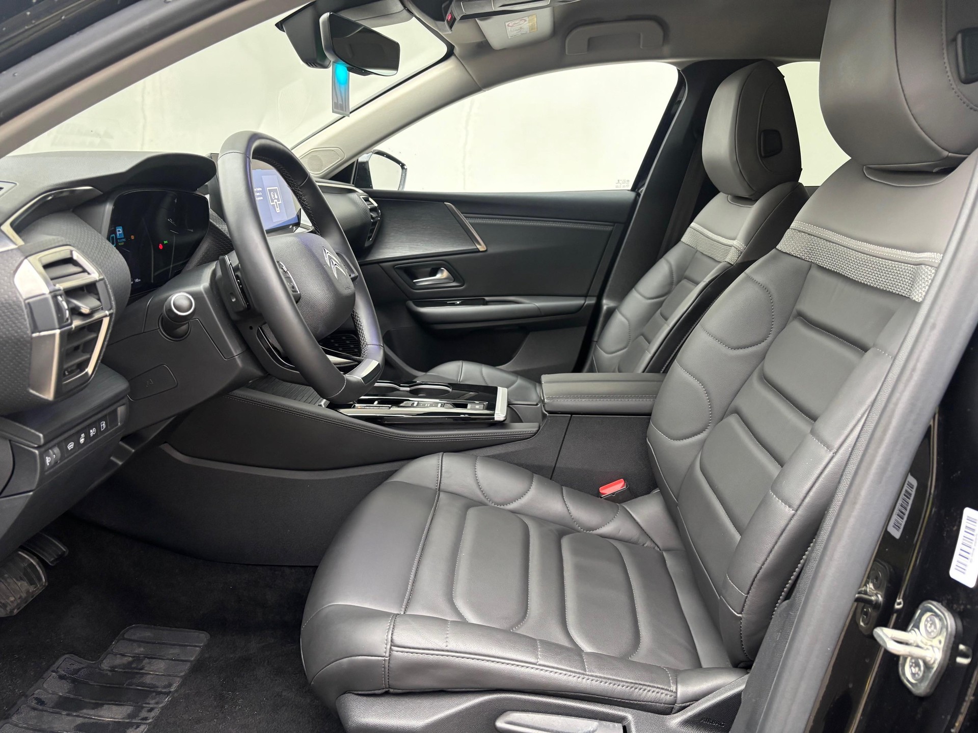 CITROEN C5 X 1.6 Plug-in Hybrid Shine-image-7