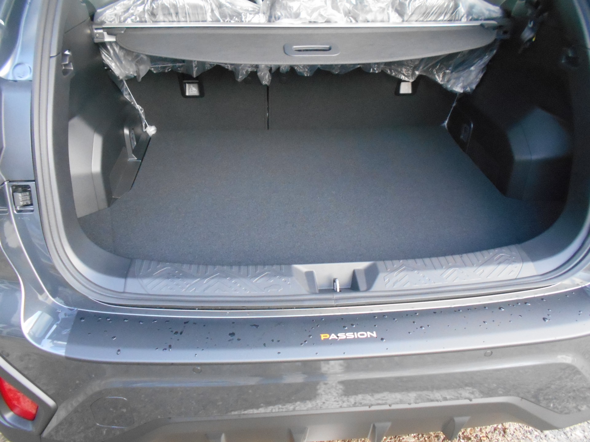SUBARU Crosstrek 2.0 e-Boxer Passion AWD Lineartronic-image-11