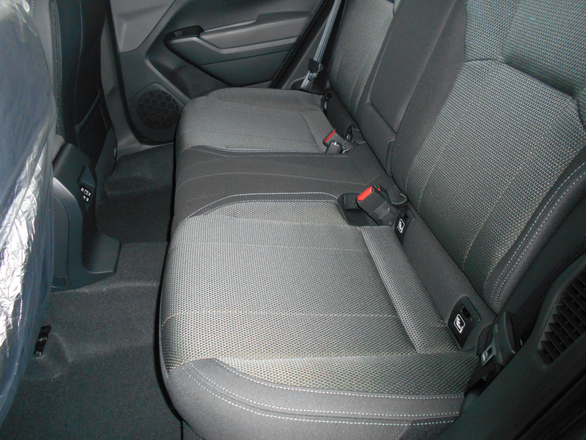 SUBARU Crosstrek 2.0 e-Boxer Passion AWD Lineartronic-image-10