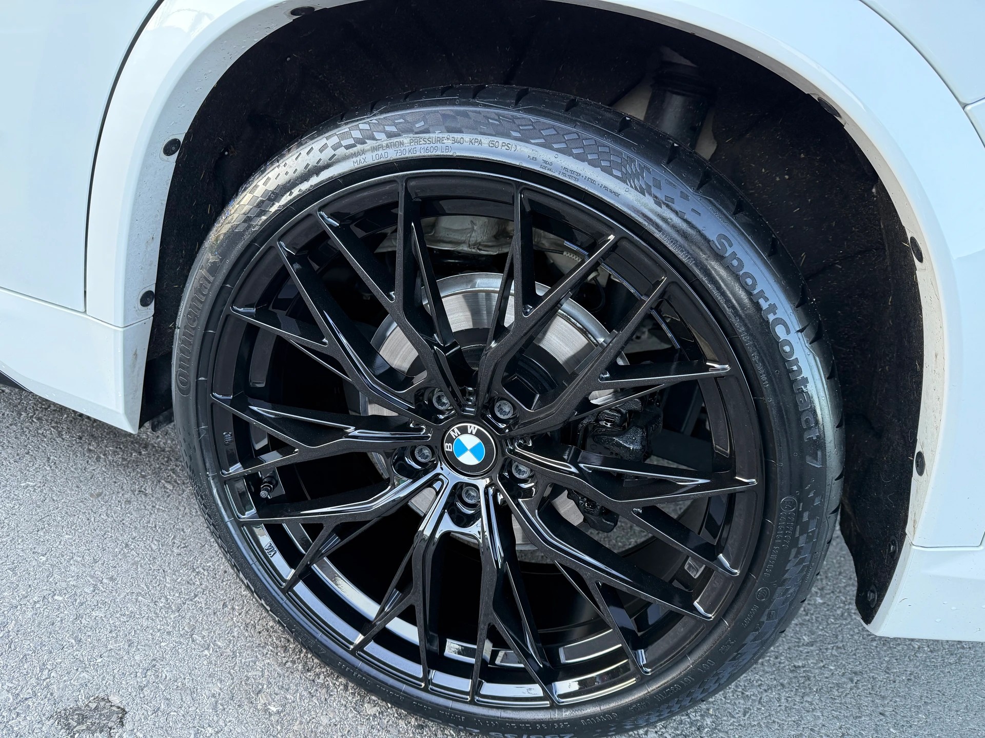 BMW X1 xDrive 23i 48V M Sport-image-10