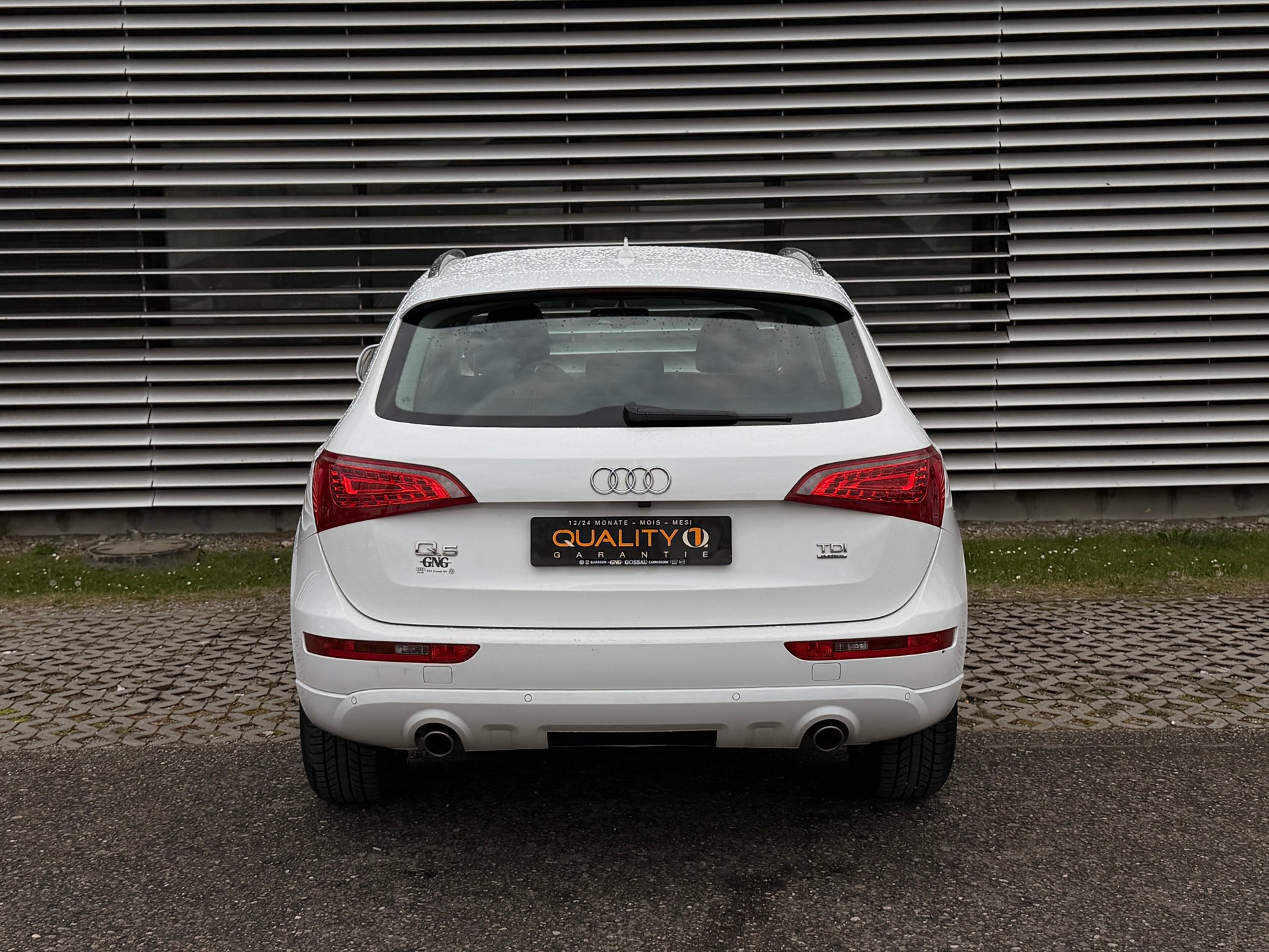 AUDI Q5 3.0 TDI quattro S-tronic-image-7