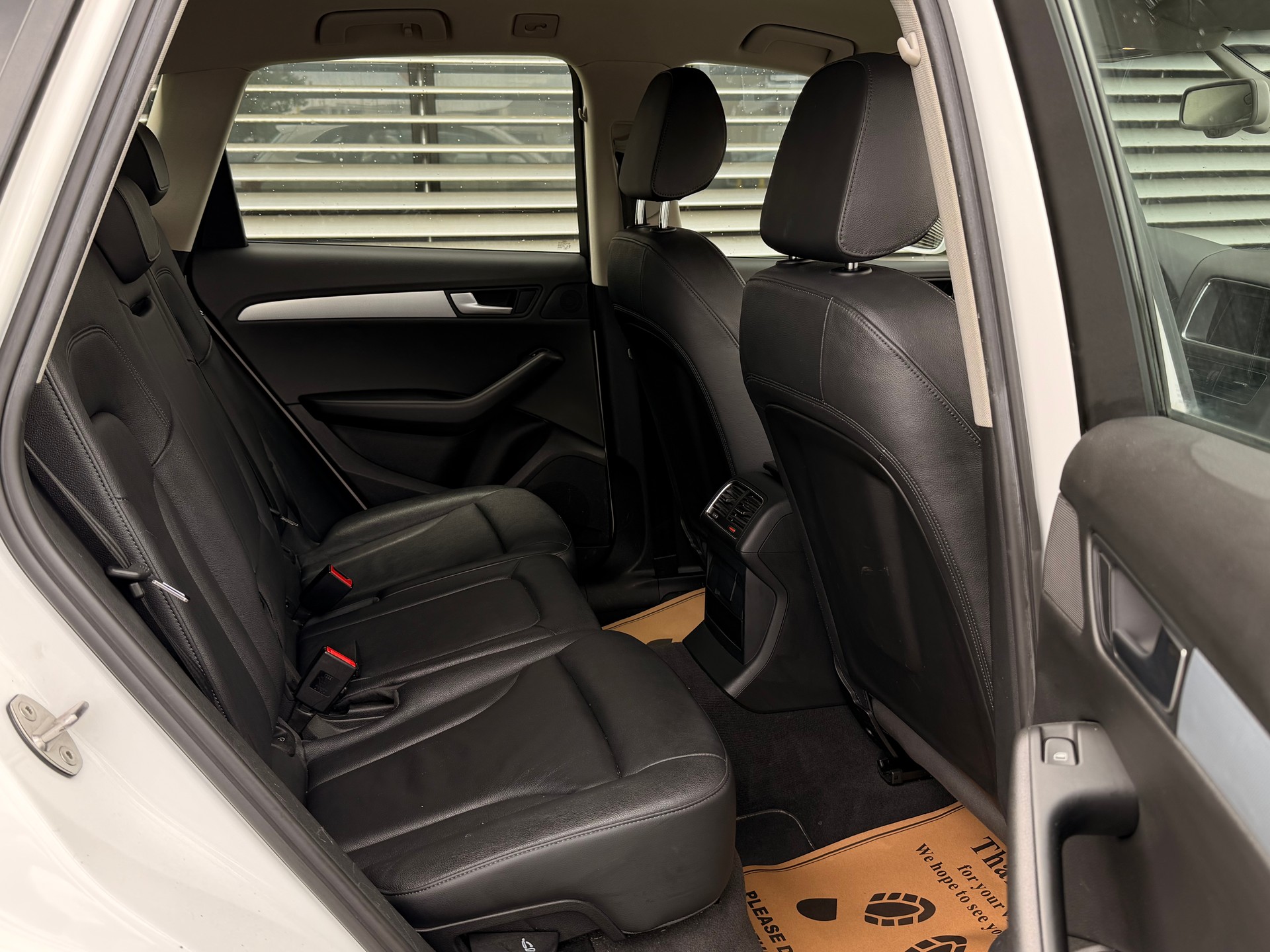 AUDI Q5 3.0 TDI quattro S-tronic-image-8