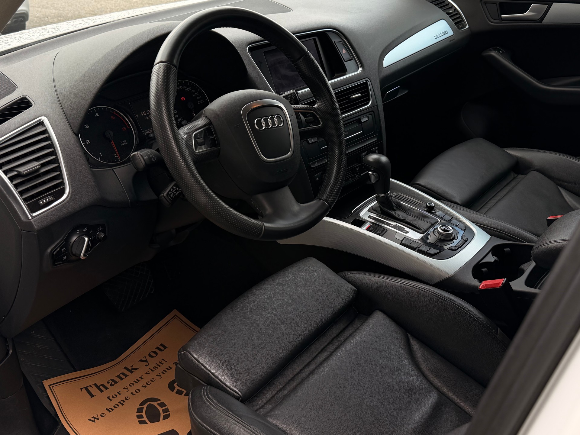 AUDI Q5 3.0 TDI quattro S-tronic-image-11