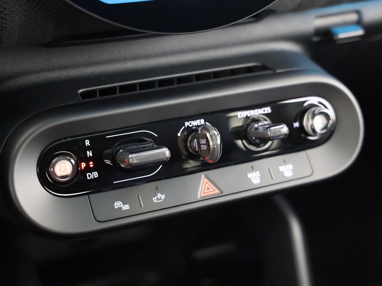MINI Cooper SE-image-19