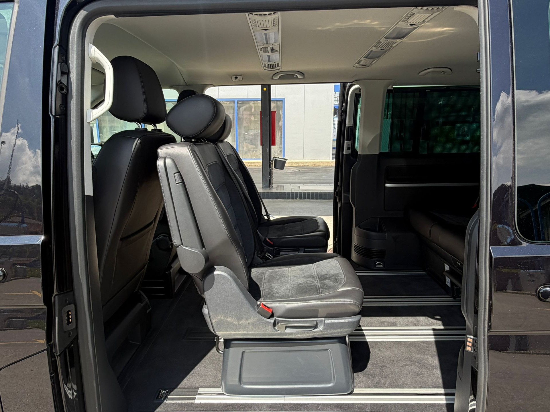 VW T6 Multivan 2.0 Bi-TDI Highline 4Motion DSG *CH-Fahrzeug**7-Plätzer**Bremsen Vo.&Hi. Komplett Neu**Ab Service**Ab MFK*-image-10