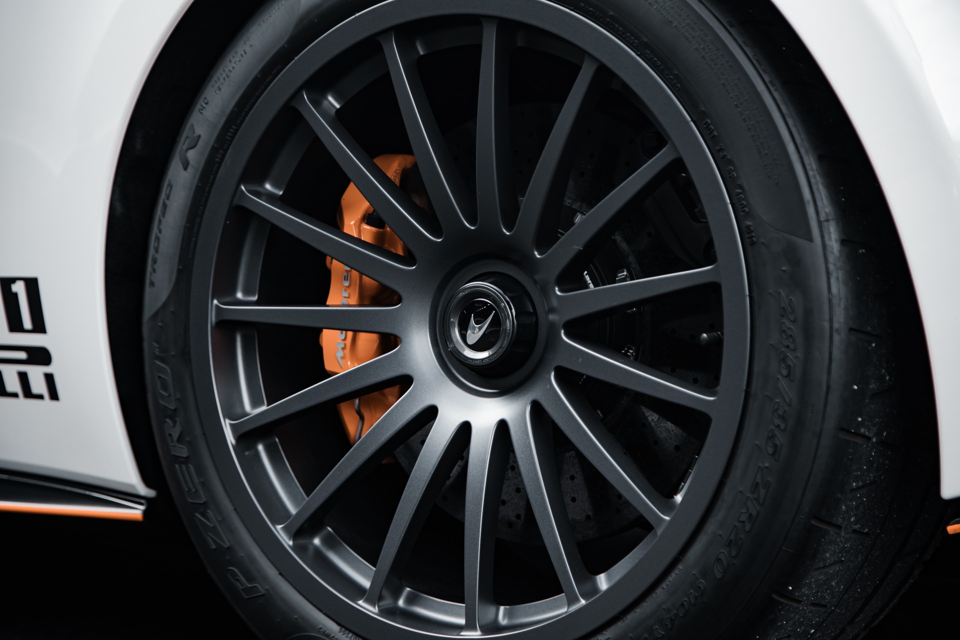 McLAREN 620R 1of225-image-23