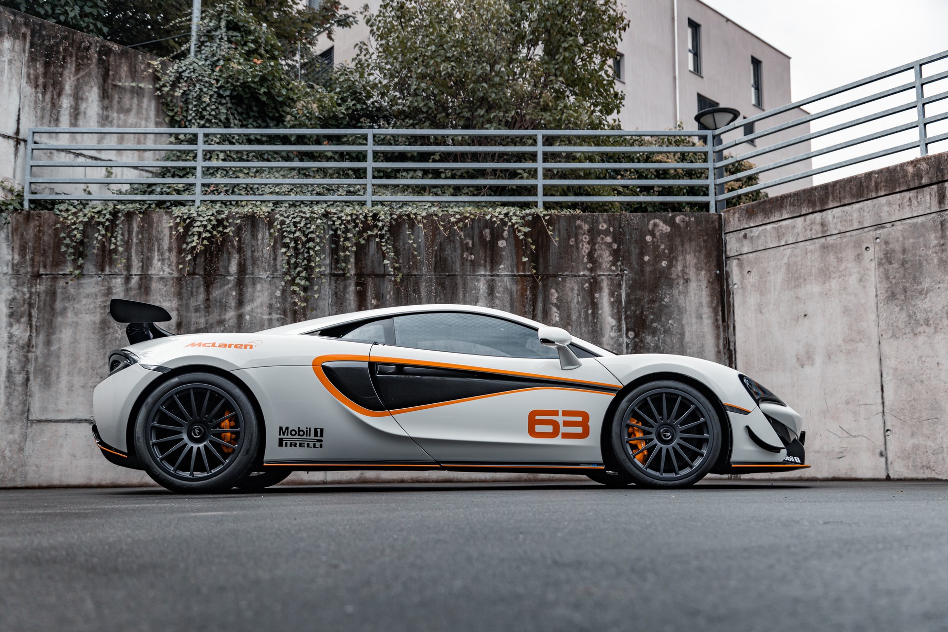 McLAREN 620R 1of225