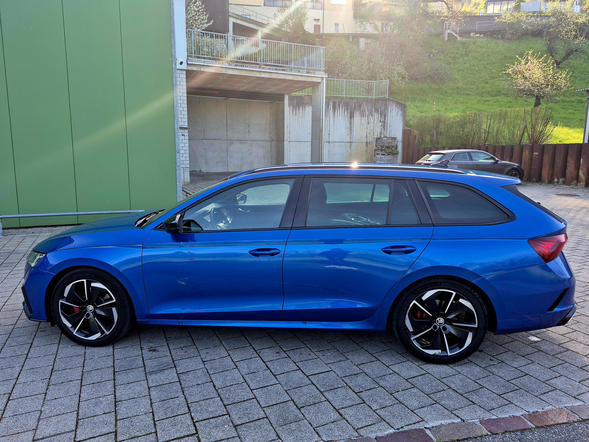 SKODA Octavia Combi 2.0 TDI DSG RS 4x4-image-5