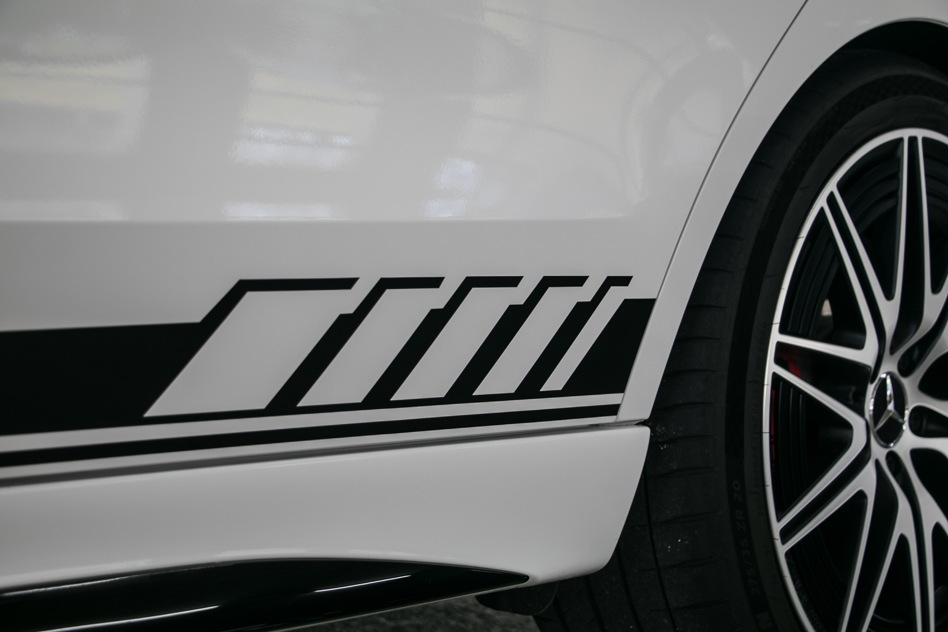 MERCEDES-BENZ C 63 S AMG E Performance 4 Matic-image-19