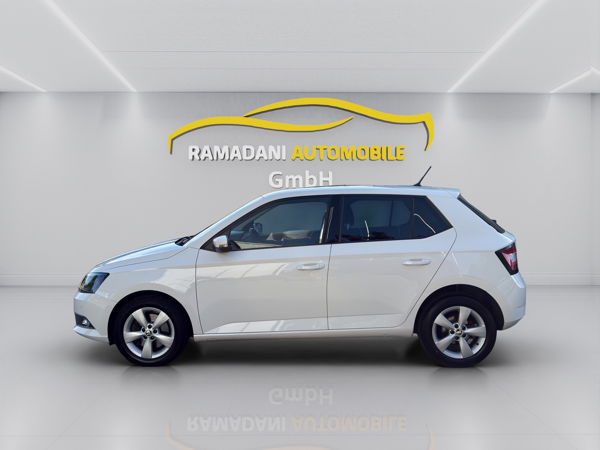 SKODA Fabia 1.2 TSI Style DSG-showroom-element-2