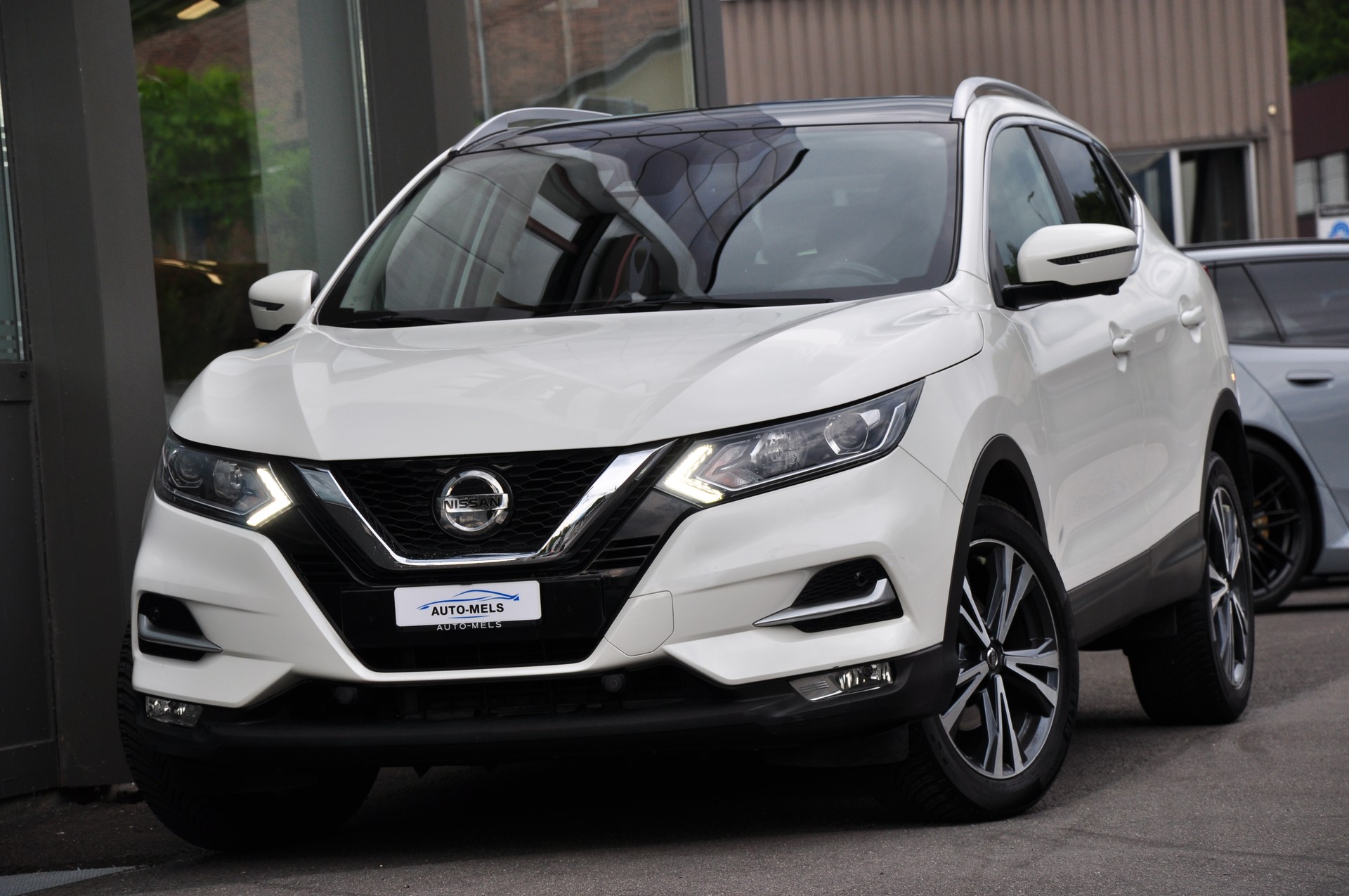 NISSAN Qashqai 1.3 DIG-T tekna DCT-showroom-element-1